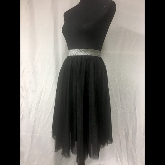 NWT Black Tulle Skirt Midi w/ Metallic Waistband - Picture 3 of 8